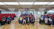 雇主座談會-廠商、貴賓與局長合影
