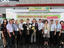 與會外賓與本市工會交流合影 (1)