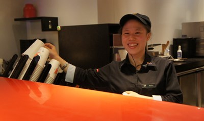 影城銷售女王 智能障礙女孩創下亮眼佳績