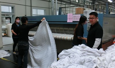 求職路茫茫  營隊職場體驗助身障者把燈點亮