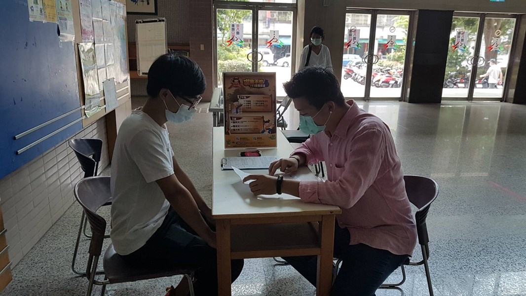 04-活動現場-廠商面試情形